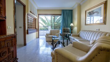 In-room safe, desk, blackout drapes, free WiFi