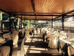 Breakfast, lunch and dinner served  - Solidago Hotel (Taggia)