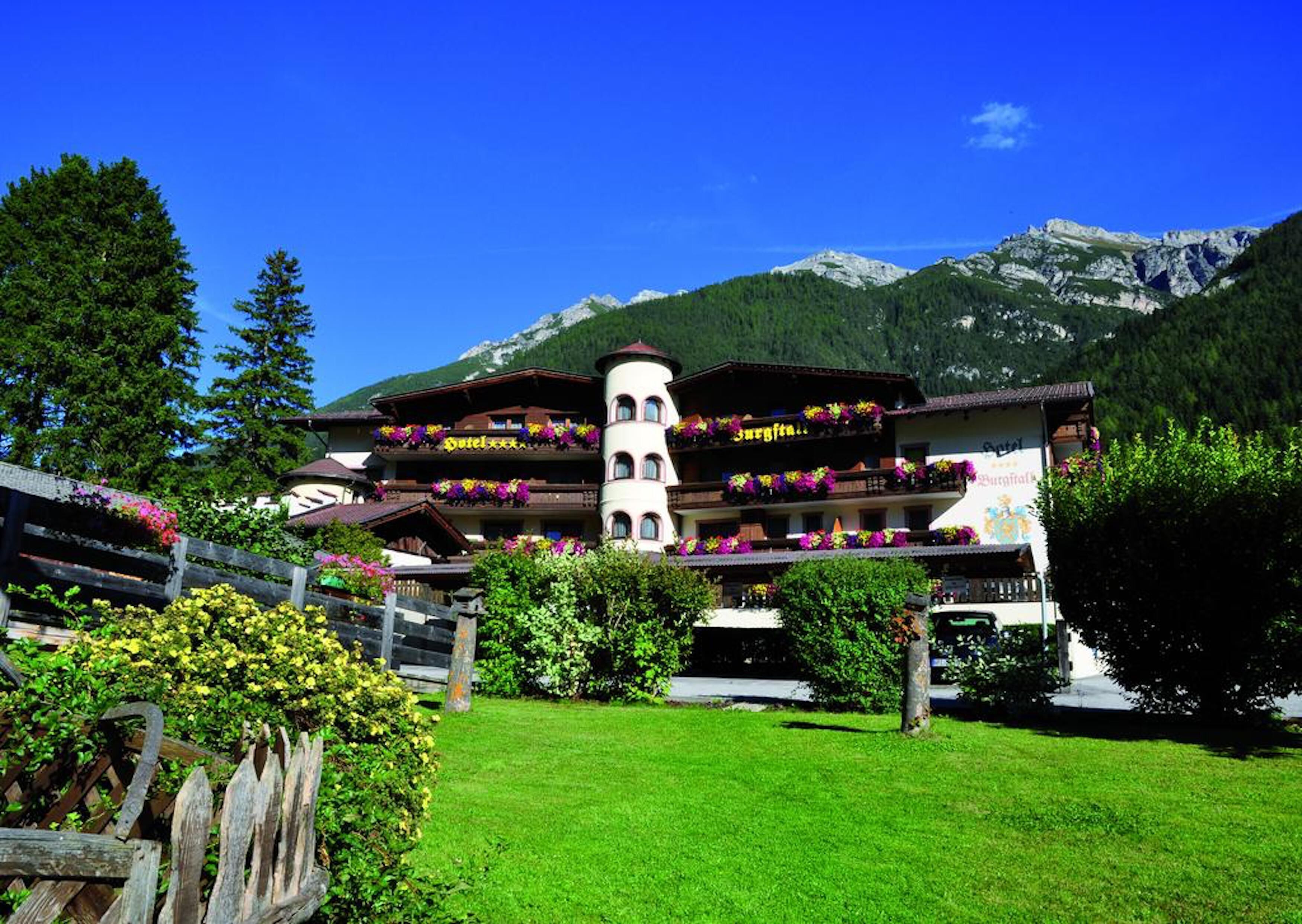 Photo - Hotel Burgstall