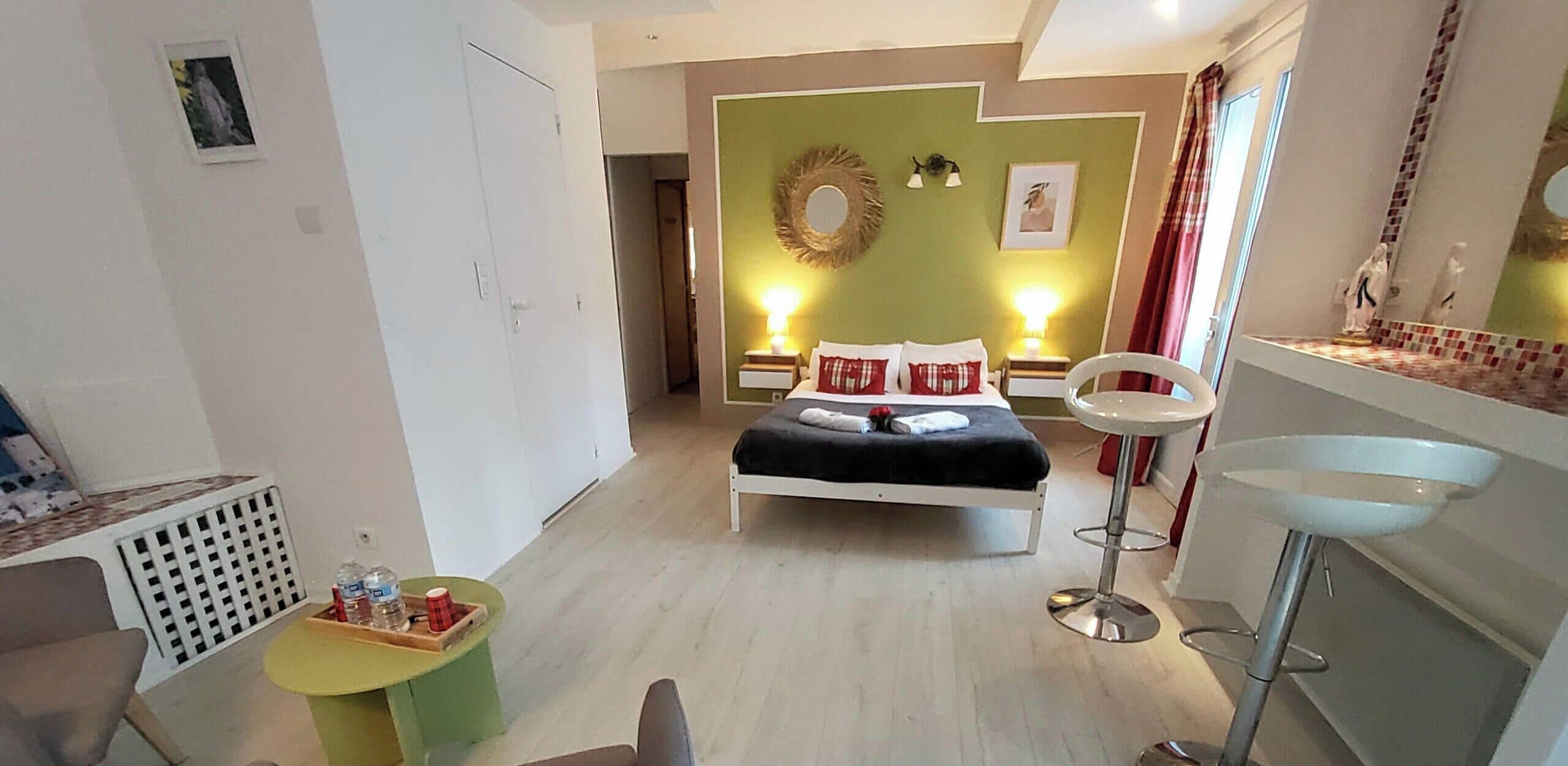 Foto - la Résidence Berceau de Bernadette - Bernadette's cradle - Near Bernadette'House