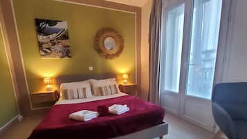 Economy Double Room, Balcony | Premium bedding, in-room safe, individually decorated