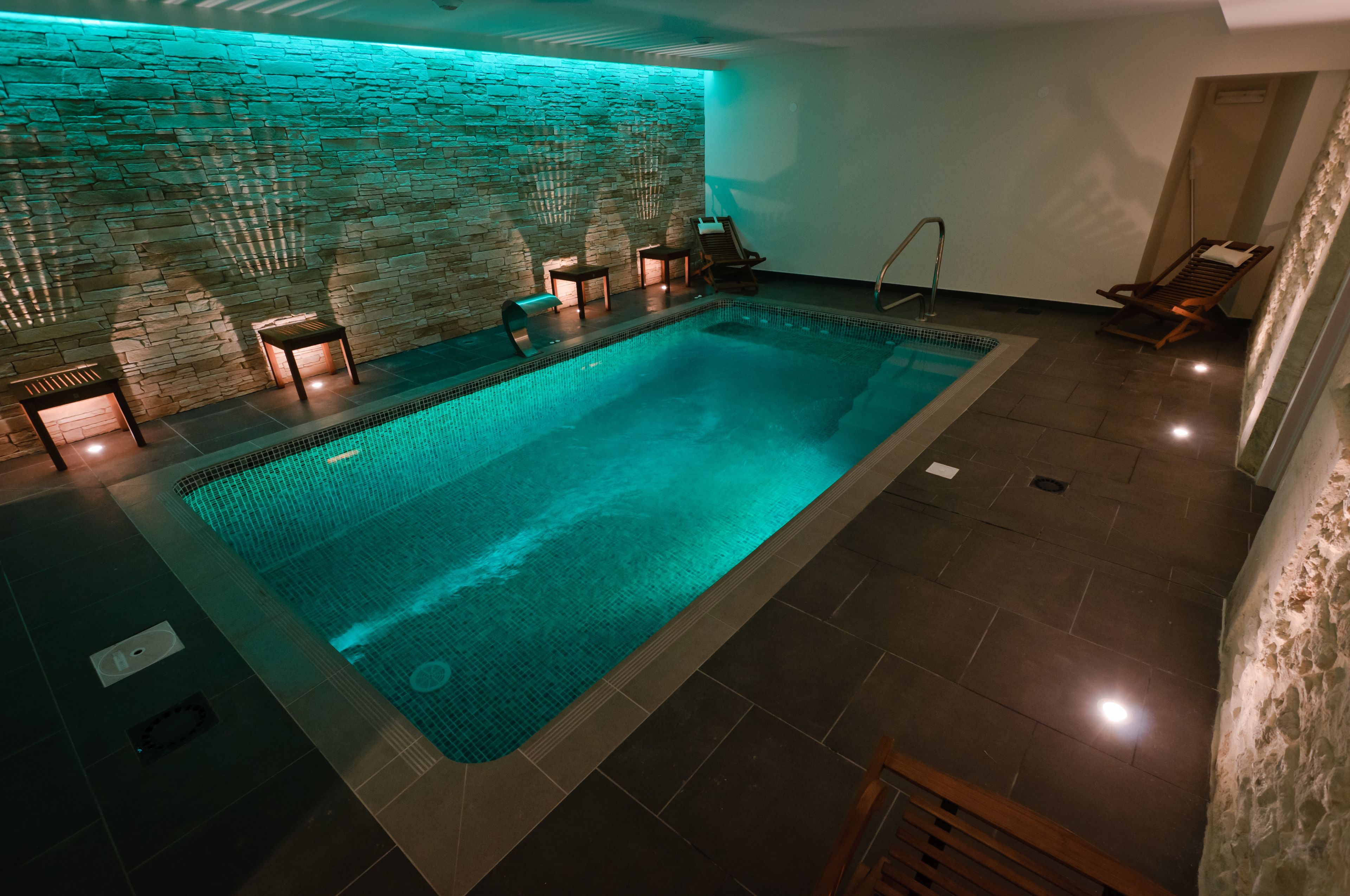 indoor pool, pool loungers