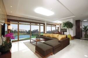 高档床上用品、特色装修、遮光窗帘