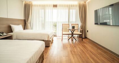 Raon Hotel & Resort