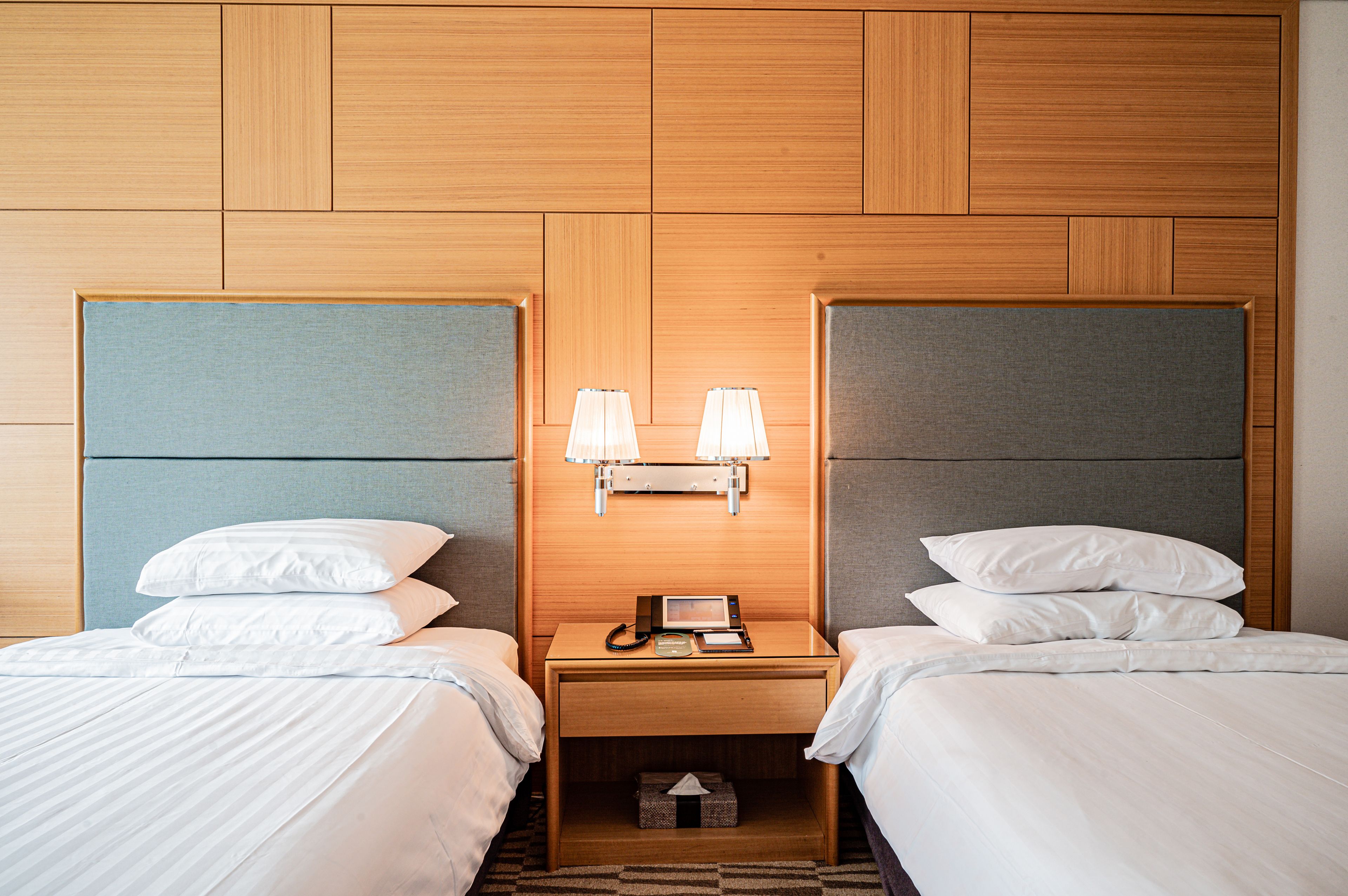 deluxe twin room | in-room safe, desk, soundproofing, iron/ironing board