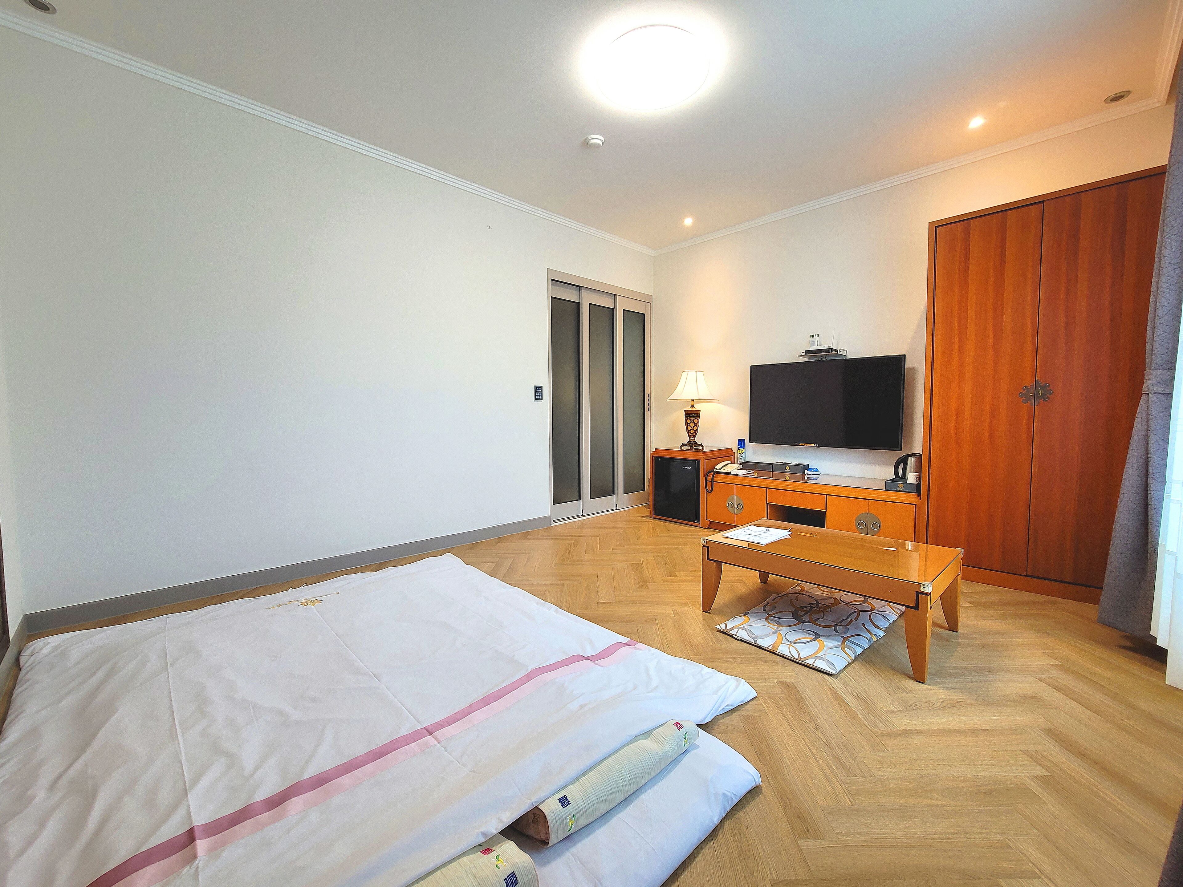 standard ondol room | free wifi, bed sheets