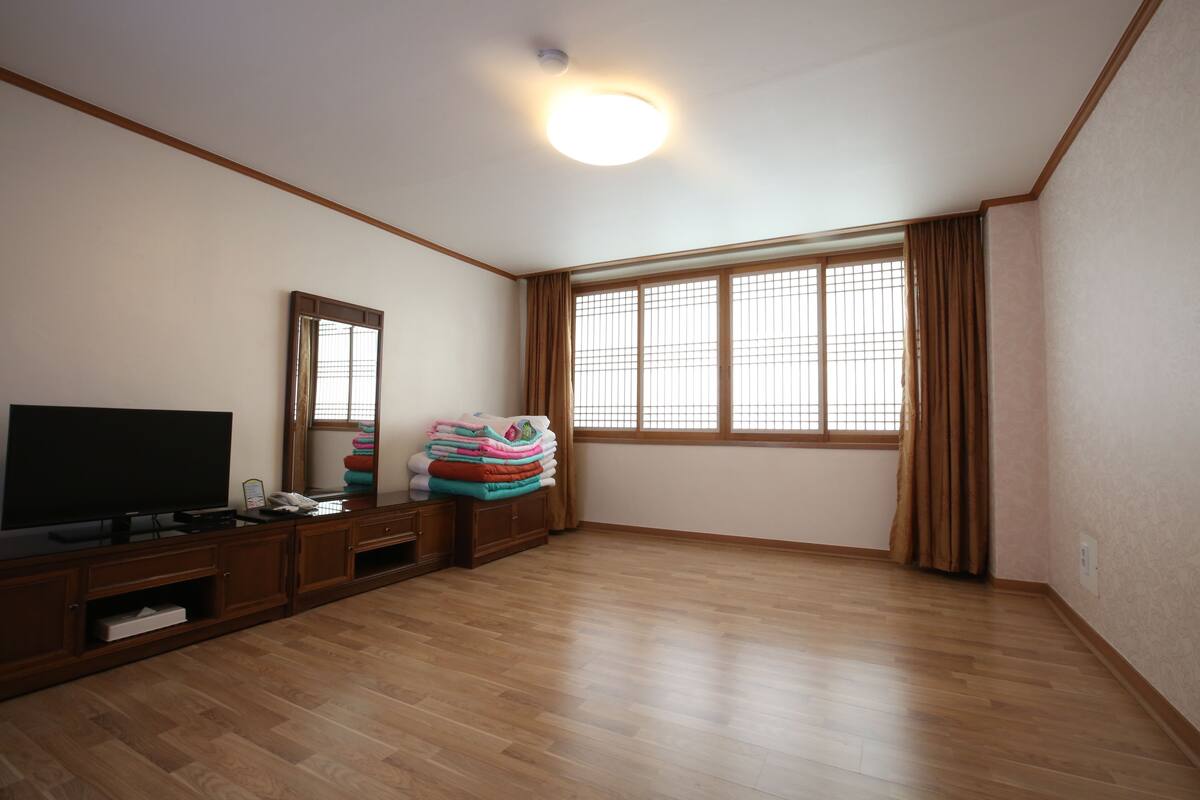 Standardzimmer (Ondol)