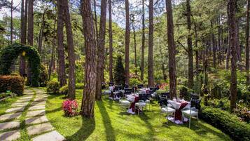 Deluxe Room, Forest View | Property amenity