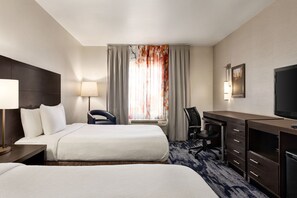 1 bedroom, pillow-top beds, desk, blackout curtains