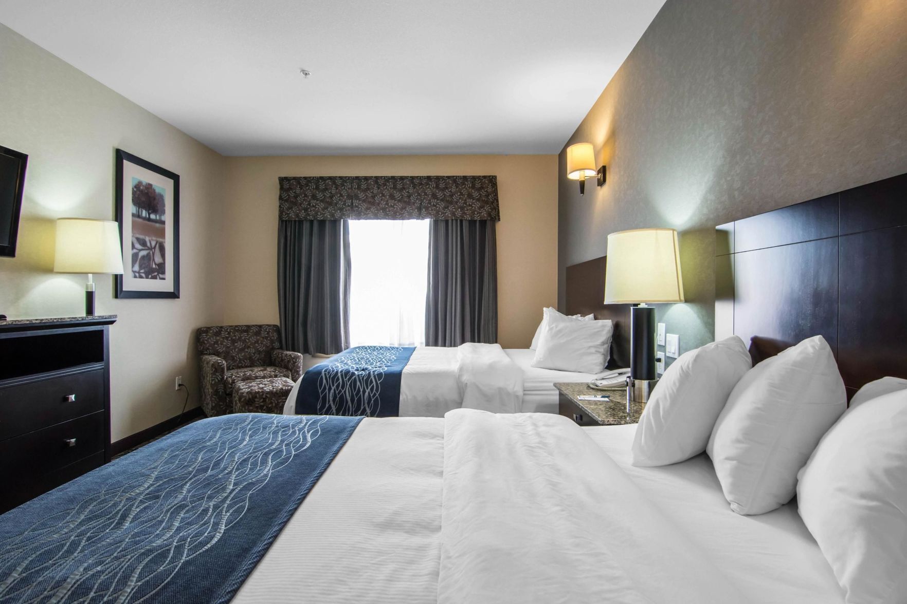 Desk, iron/ironing board, free WiFi, bed sheets