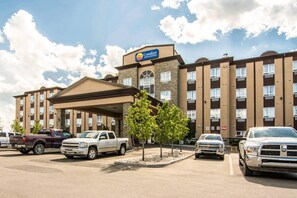 Exterior - Comfort Inn & Suites (Fort Saskatchewan)