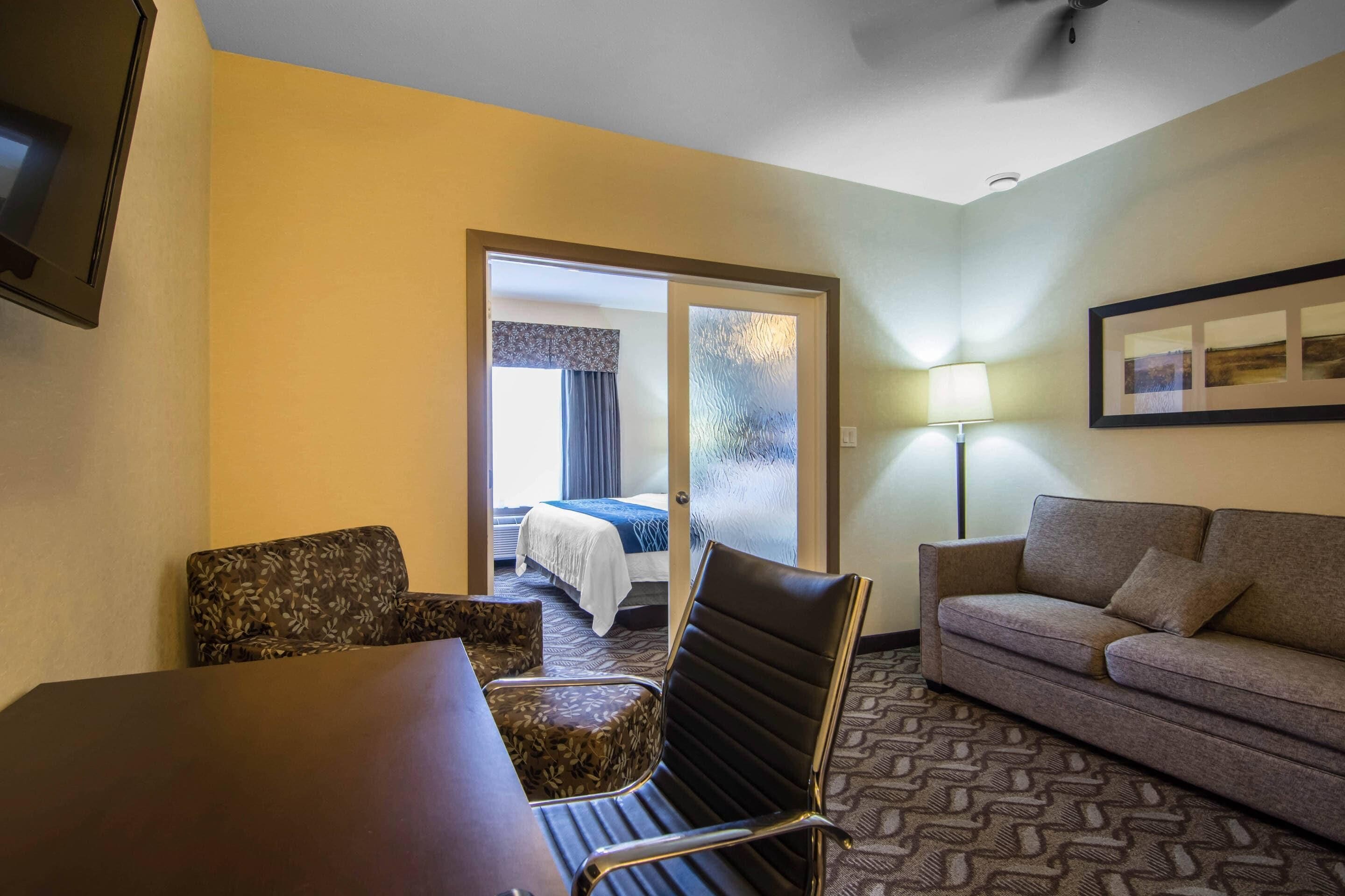 Suite, 1 King Bed