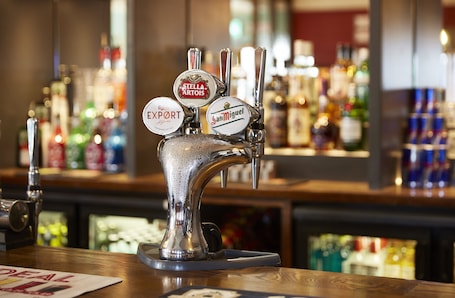 Single Room | Bar (on property)