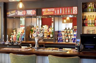 Bar (en la propiedad)