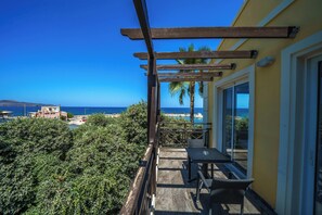 Deluxe Suite, Hot Tub, Sea View