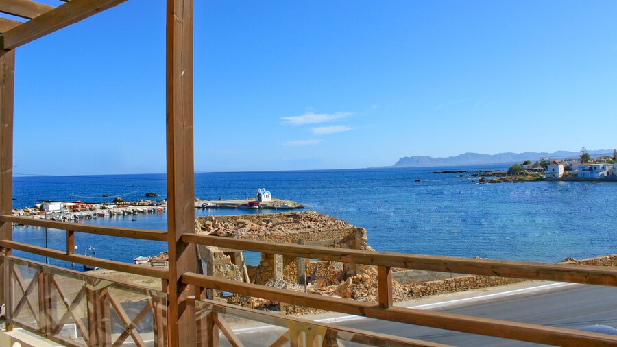 Porto Kalamaki Hotel