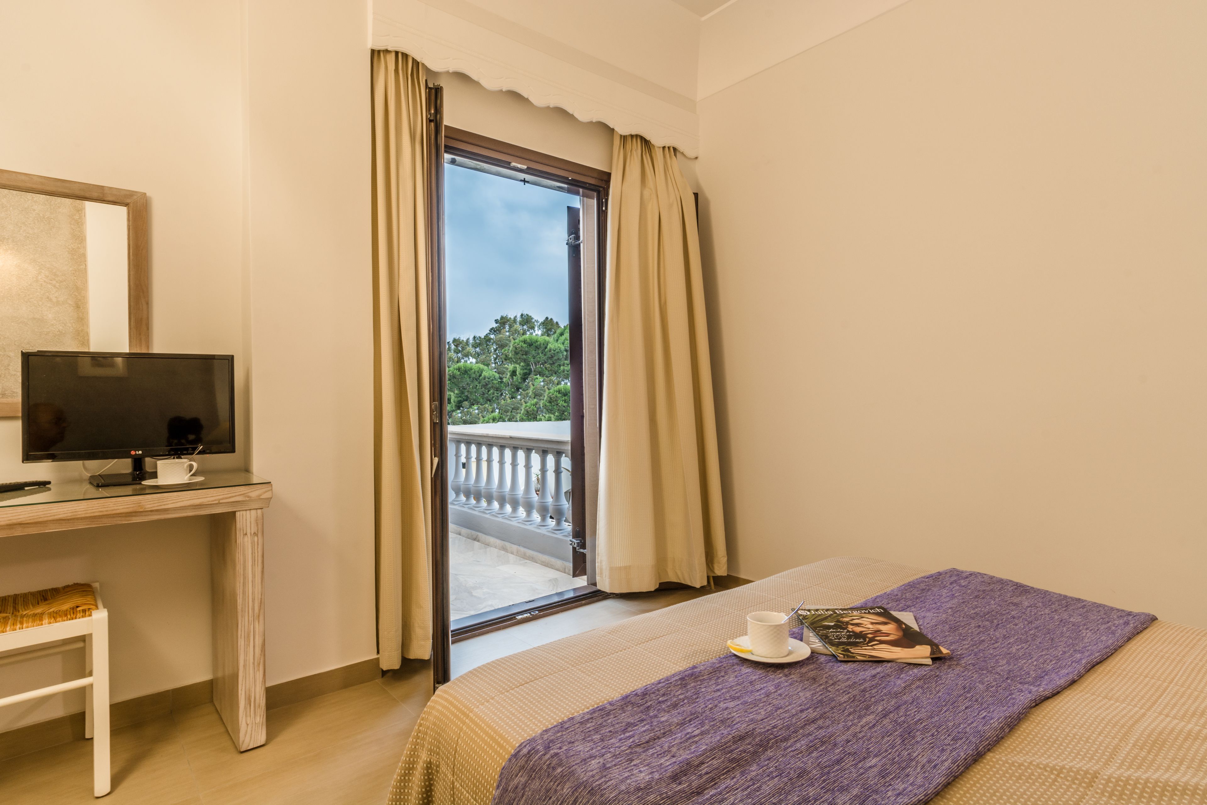 standard room | 1 bedroom, in-room safe, free wifi, bed sheets