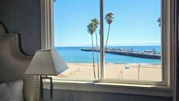 Ocean View, King Bed, Private Balcony | Free WiFi, bed sheets