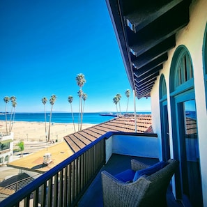 Ocean View, King Bed, Private Balcony | Terrace/patio