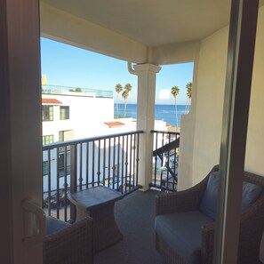 Classic King - Private Balcony | Balcony view
