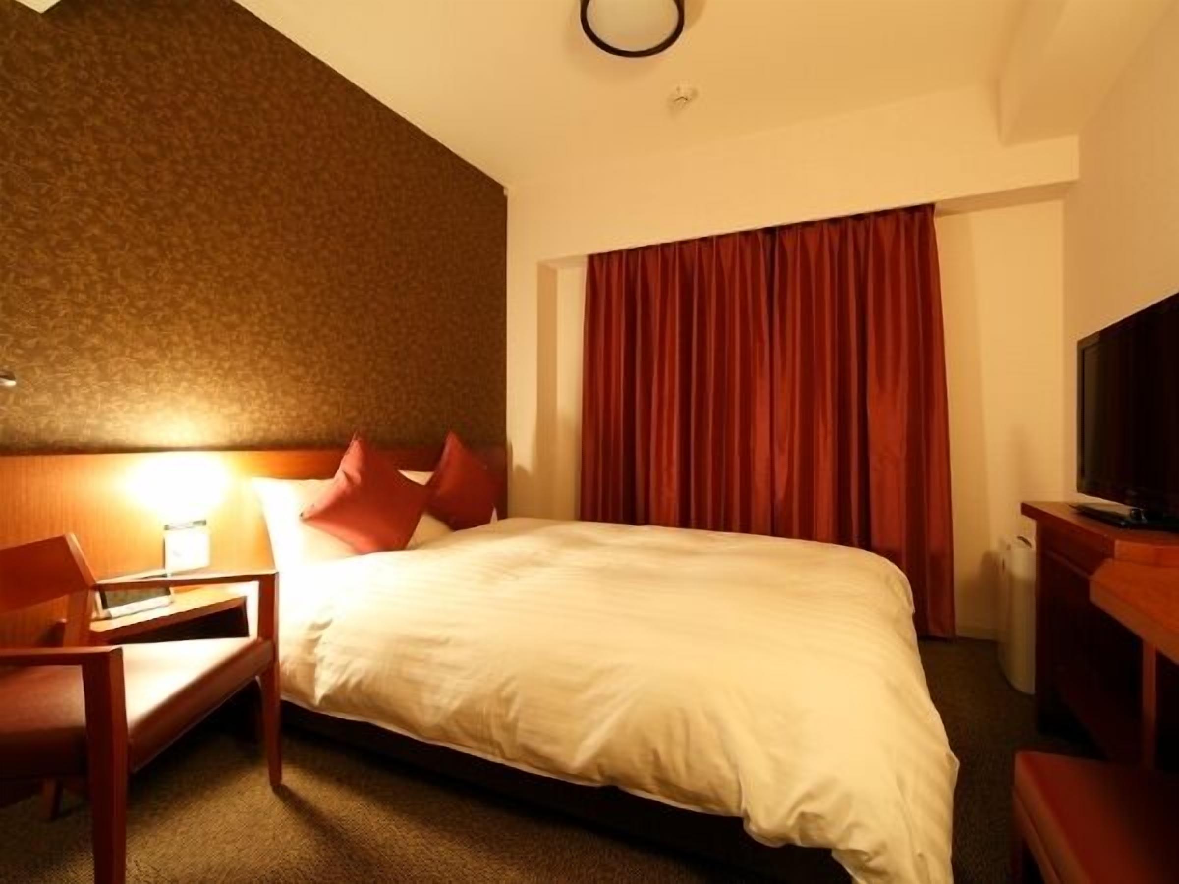 Bureau, Wi-Fi gratuit, draps fournis