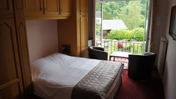 Premium bedding, individually furnished, desk, soundproofing