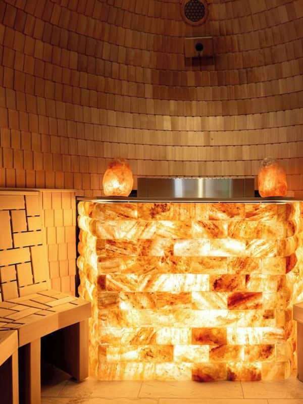 Couples treatment room(s), sauna, steam room, body treatments