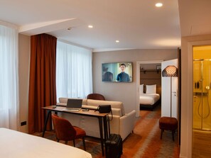 Suite, 1 Double Bed with Sofa bed