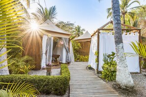 Tratamientos corporales, aromaterapia y masajes en la playa 