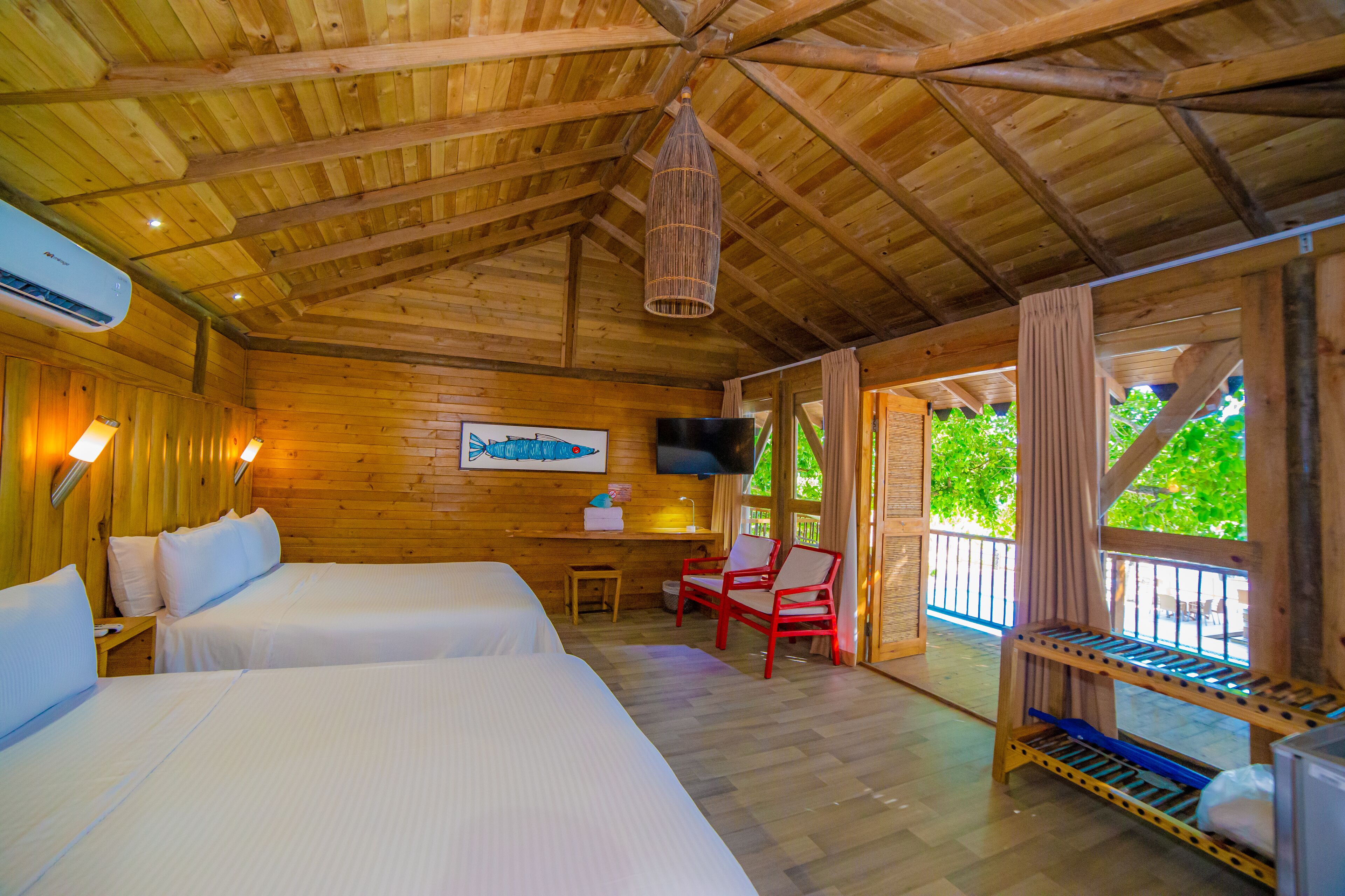 standard room | 1 bedroom, premium bedding, minibar, in-room safe