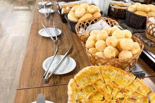 Tägliches inbegriffenes Frühstücksbuffet