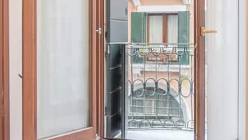 1 bedroom, premium bedding, down duvets, individually decorated