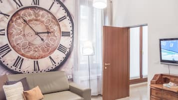 Appartamento, 2 camere da letto (Check-in online) | Soggiorno | TV a schermo piatto