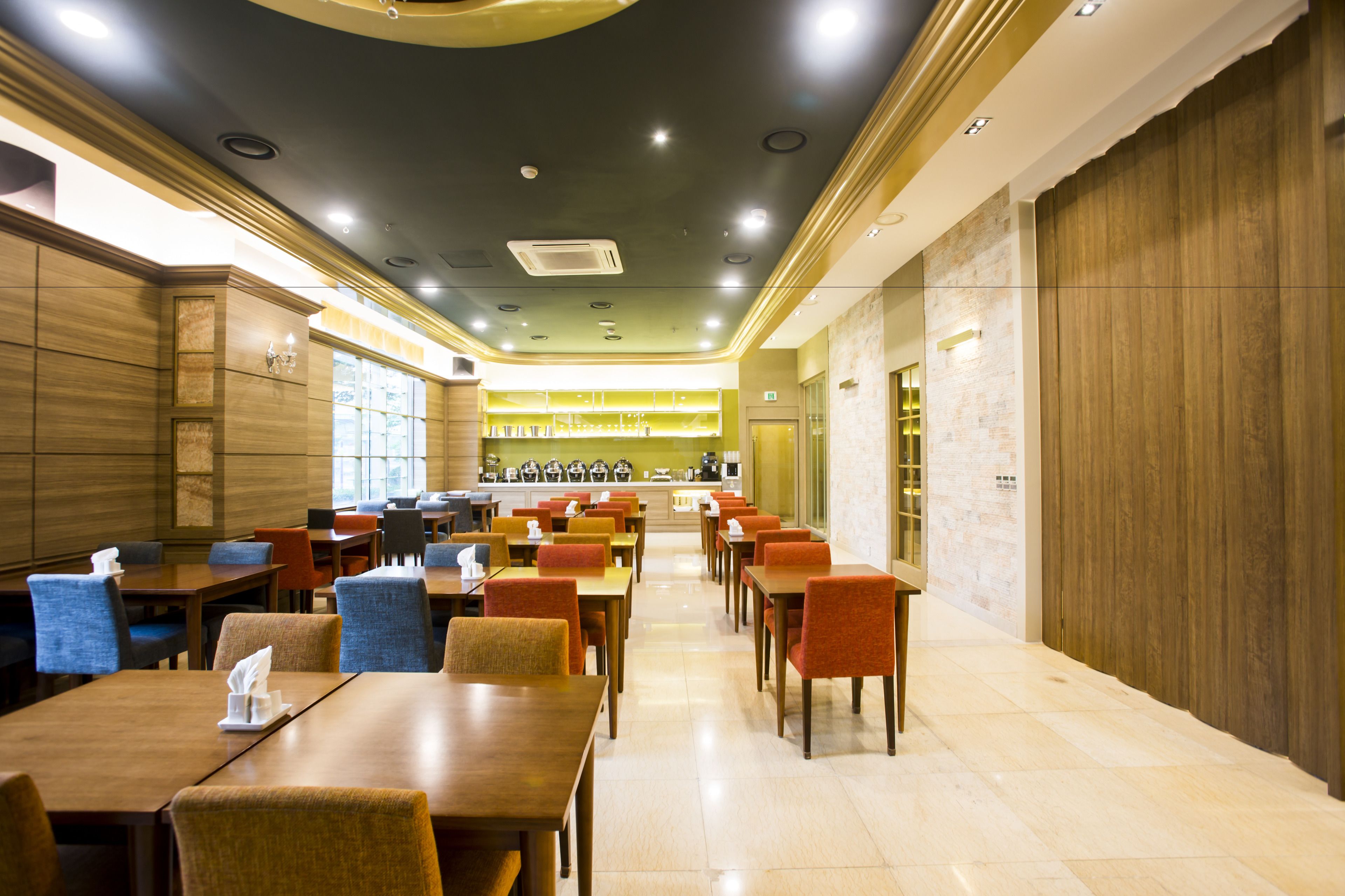 daily buffet breakfast (krw 15000 per person)