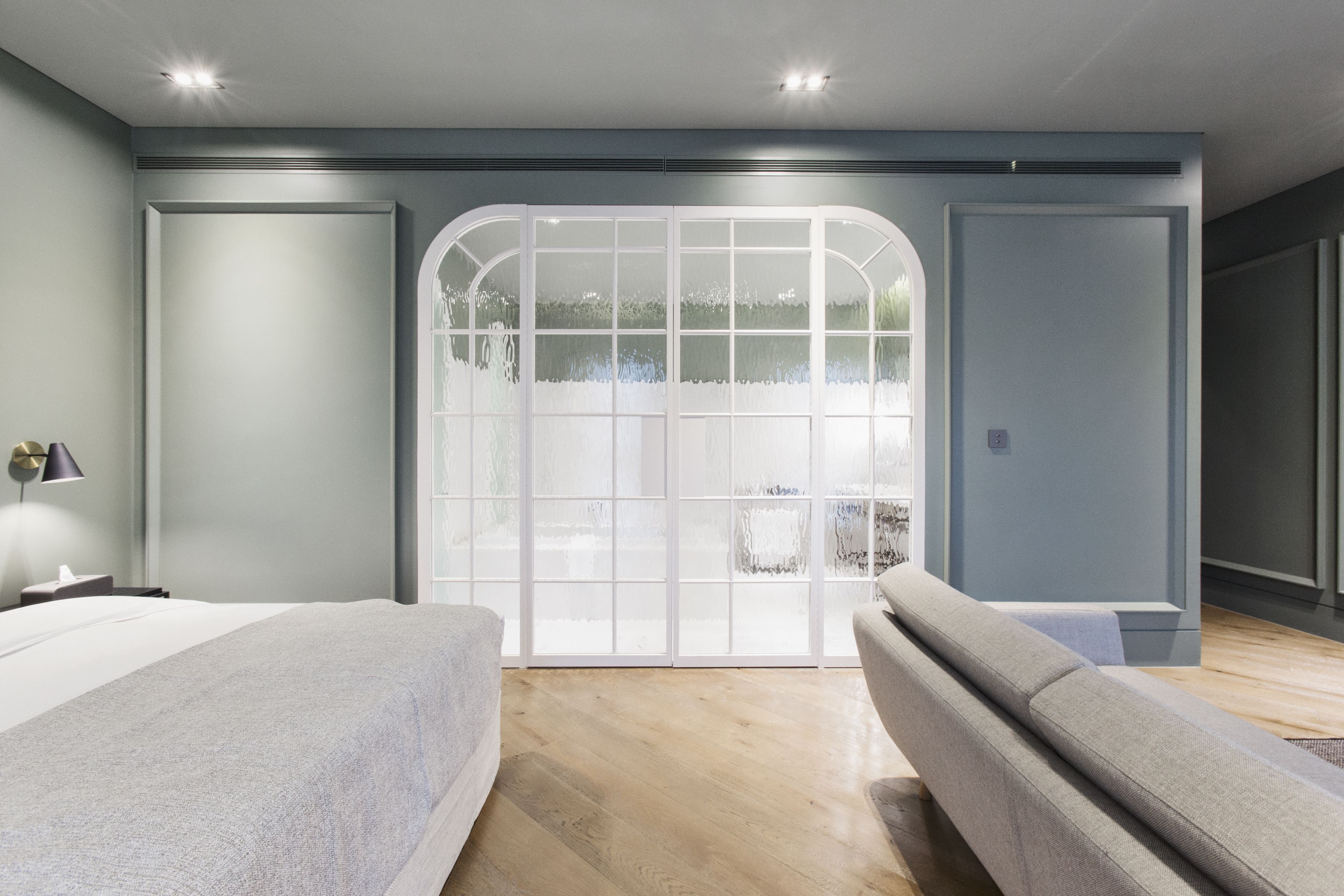 grand suite, non smoking, city view | in-room safe, blackout curtains, cots/infant beds, rollaway beds