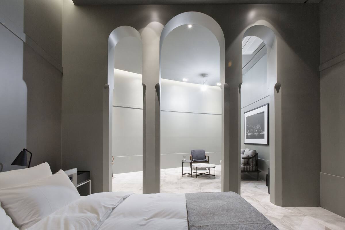 suite (corner) | in-room safe, blackout curtains, cots/infant beds, rollaway beds