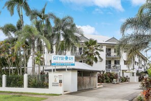 A multi-story building with a sign for CitySider, indicating it is a holiday apartment complex.