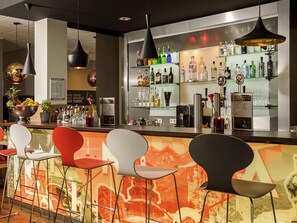 Bar (on property) - ibis München City Süd (Munich)
