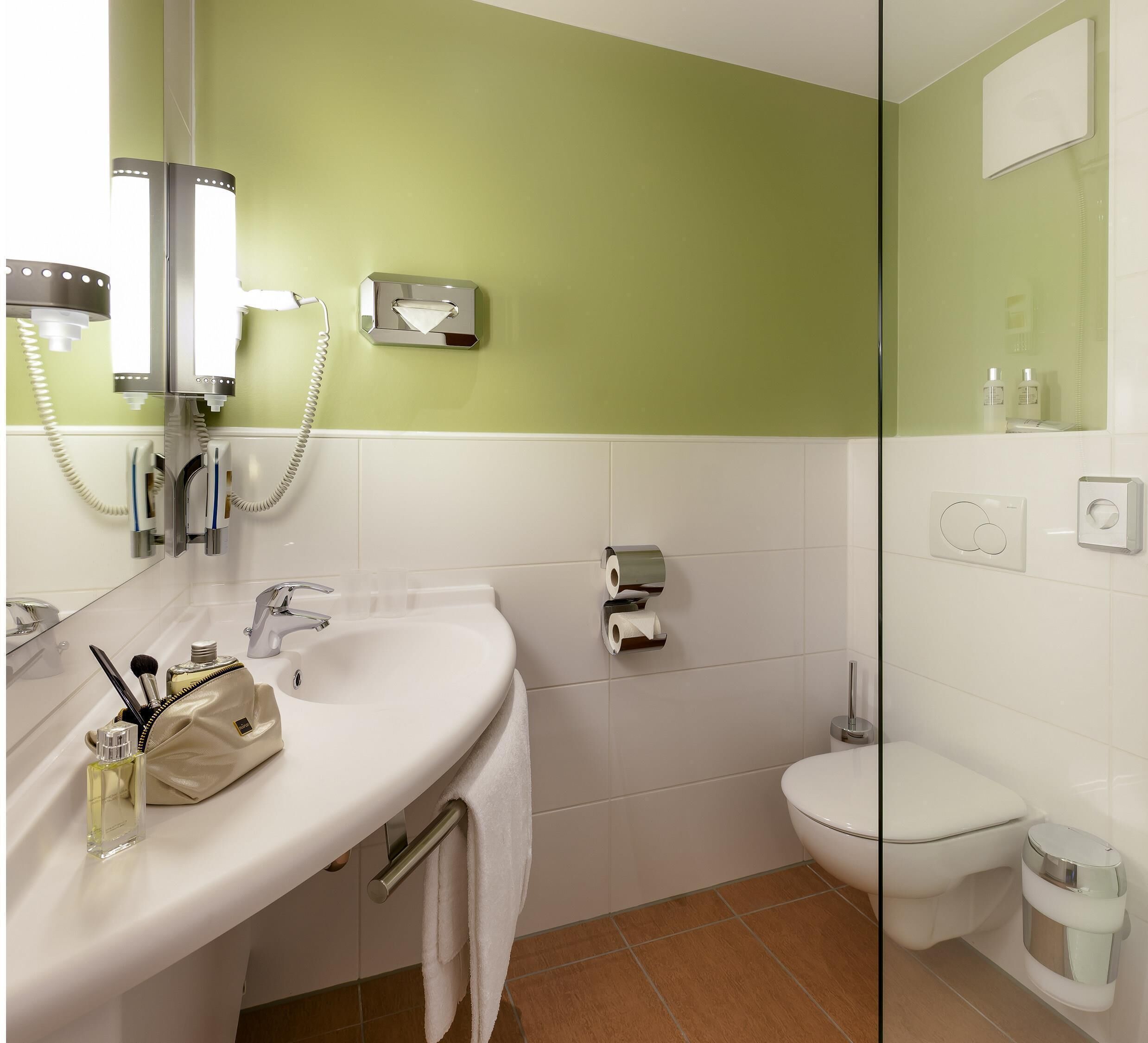 Standard Double Room, 1 Double Bed | In-room safe, desk, soundproofing, iron/ironing board