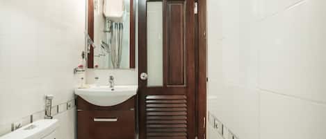 Shower, free toiletries, hair dryer, slippers