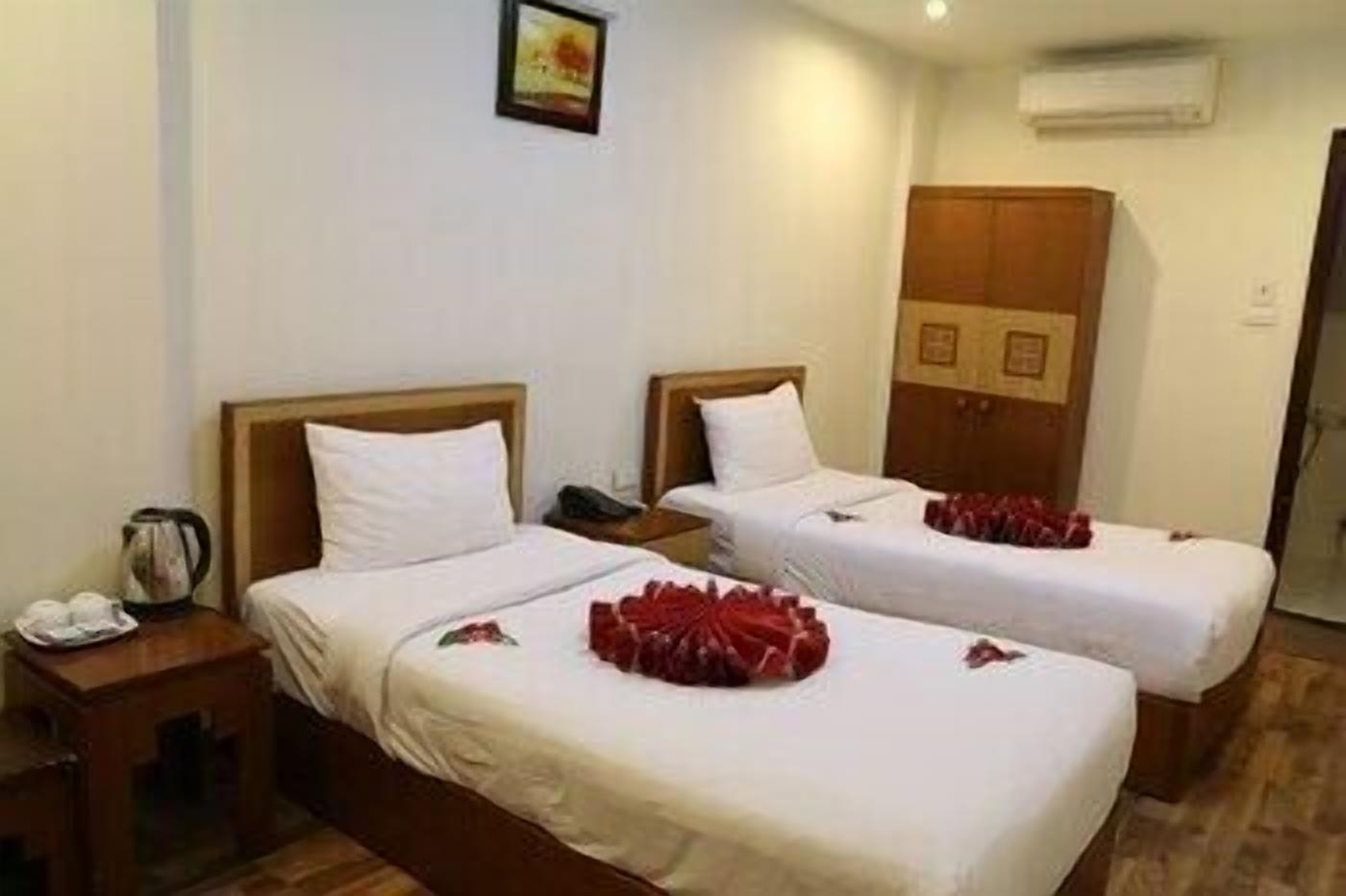 Frigobar, escrivaninha, Wi-Fi de cortesia, roupa de cama