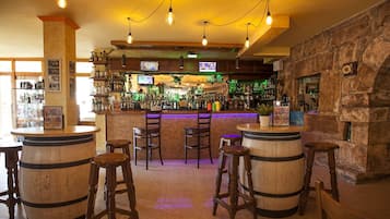 Bar (en la propiedad)