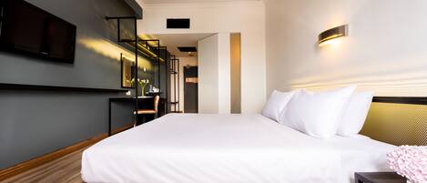 Superior Room | Desk, laptop workspace, free WiFi