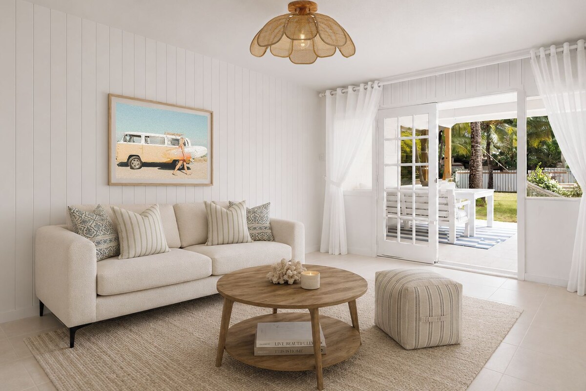 Superior Apartment, 1 Bedroom, Ocean View | Living area