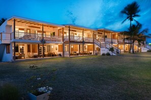 Exterior - Surfers Bay Resort (Silver Sands)