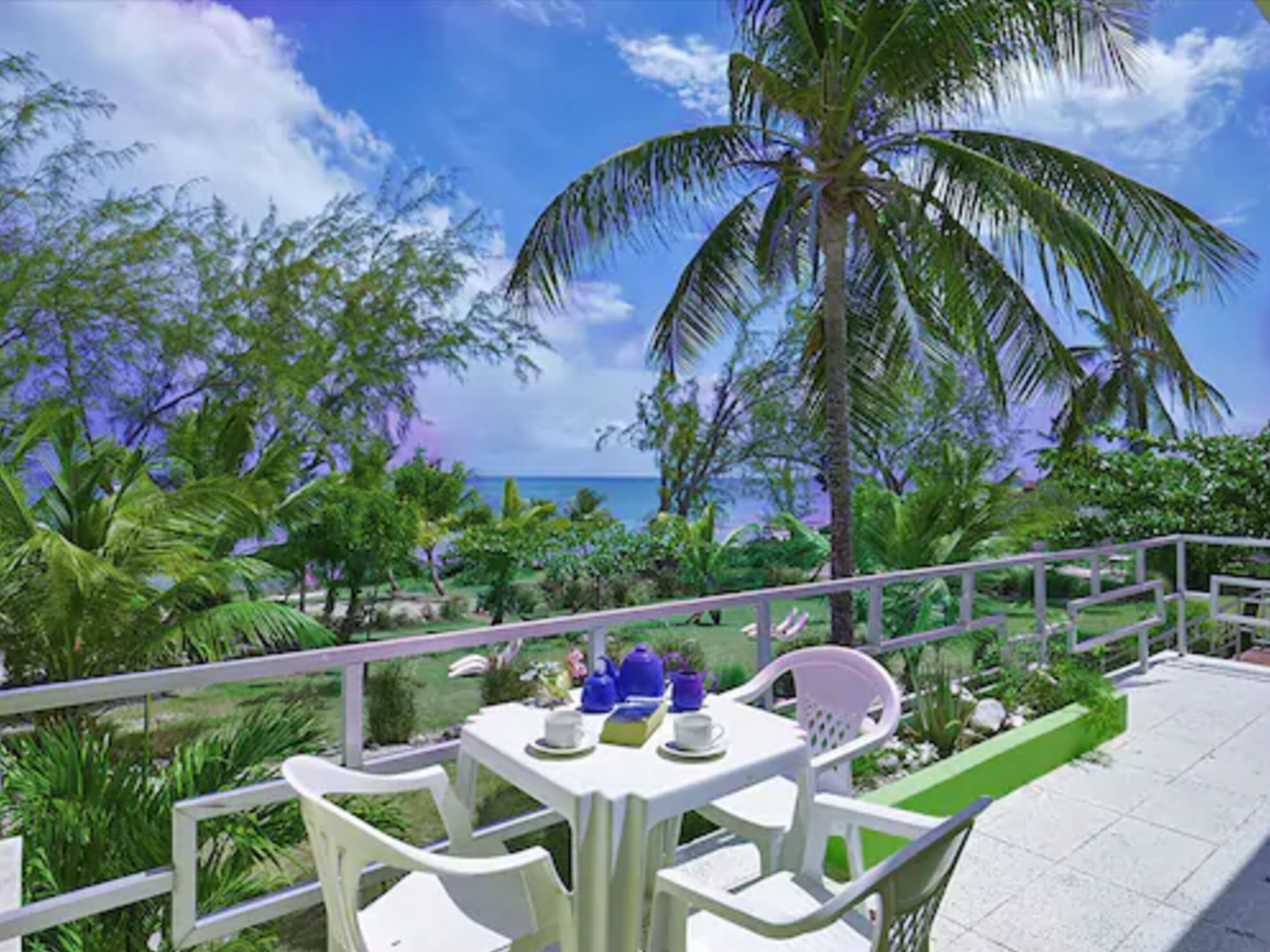 MoonRaker Beach Hotel