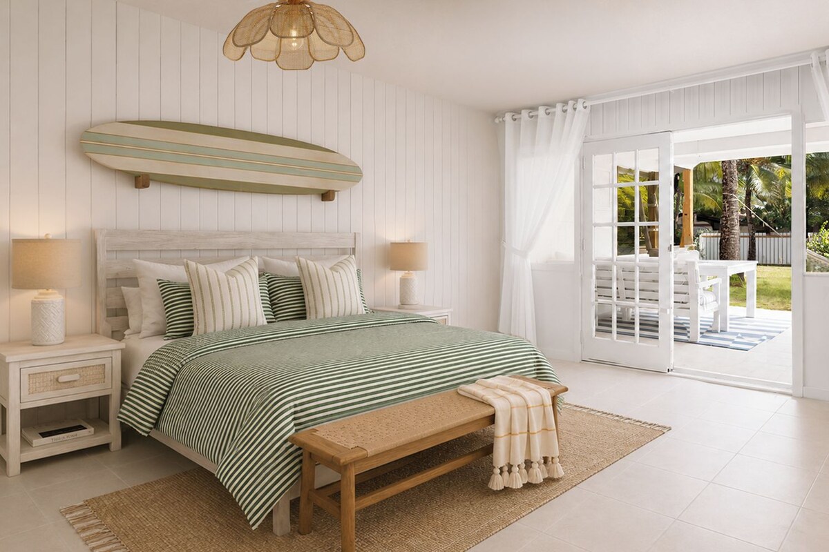 Signature Studio Suite | Laptop workspace, WiFi (free), individually decorated