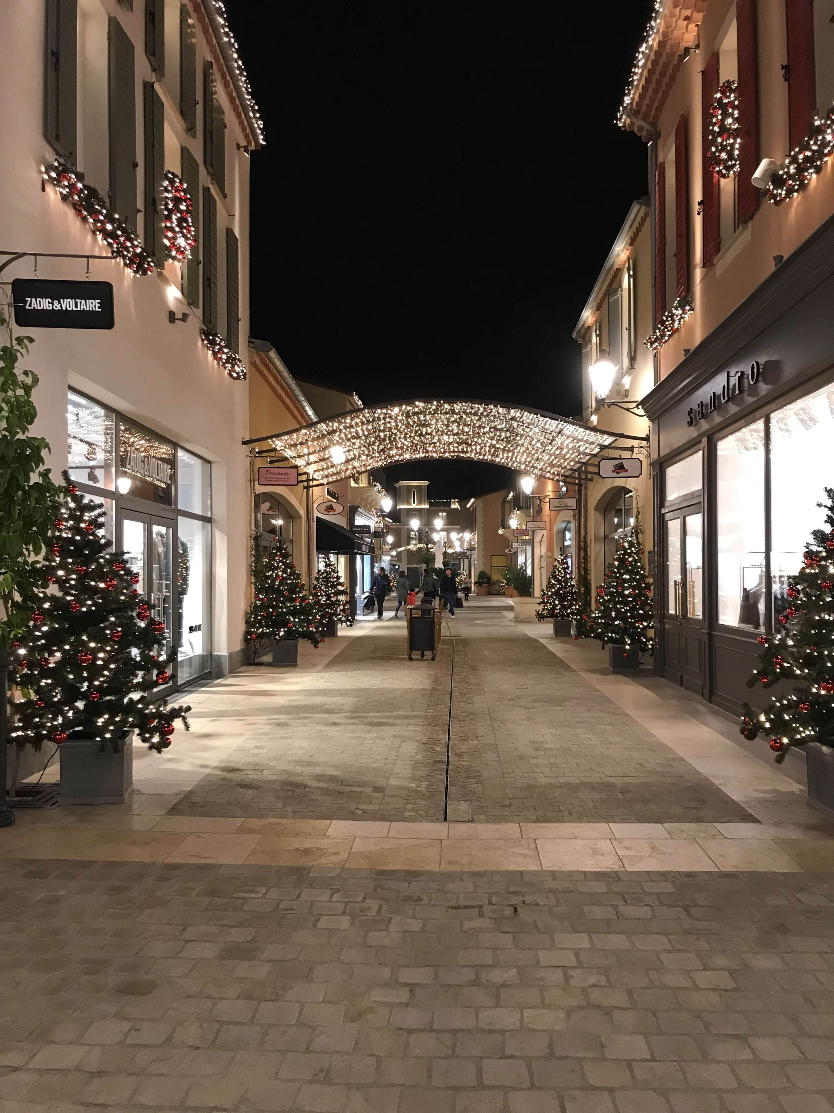 Foto - Première Classe Istres