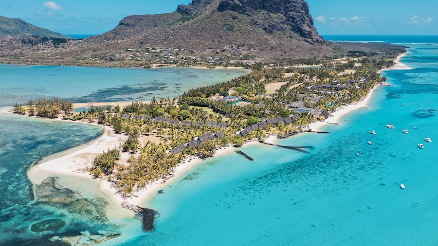 Paradis Beachcomber Golf Resort & Spa