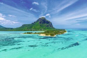 View from room - Paradis Beachcomber Golf Resort & Spa (Le Morne)